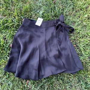 cotton on silk wrap skirt ( WITH TAG - XS )